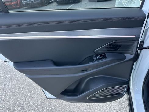 Used 2024 Jeep Wagoneer Launch Edition image 30