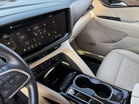 Used 2022 Buick Envision Avenir w/ Technology Package II FWD image 26