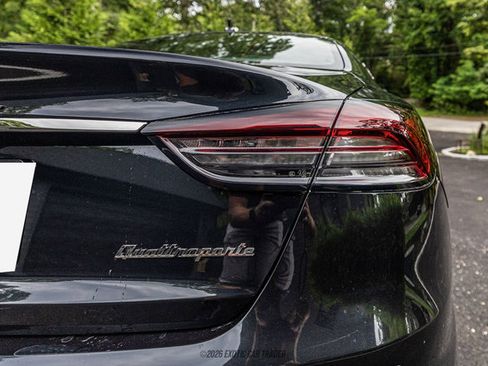 Used 2022 Maserati Quattroporte Trofeo RWD image 60