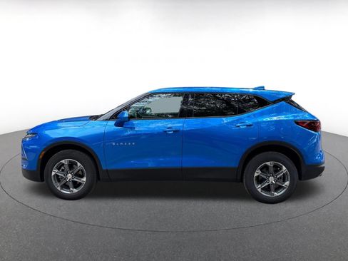 Used 2026 Chevrolet Blazer LT FWD image 6