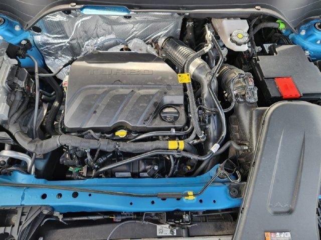 Used 2025 Chevrolet Trax ACTIV w/ Sunroof Package FWD image 37
