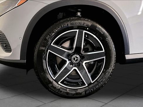New 2026 Mercedes-Benz GLC 300 4MATIC image 17