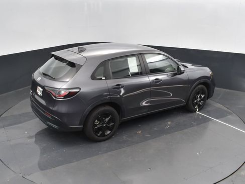 Used 2023 Honda HR-V LX image 41