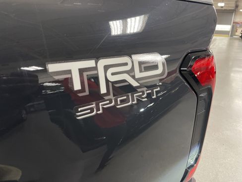 Used 2024 Toyota Tacoma TRD Sport w/ TRD Sport Upgrade Package image 33