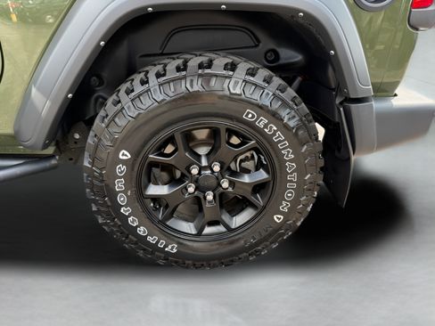 Used 2021 Jeep Wrangler Sport AWD/4WD image 21