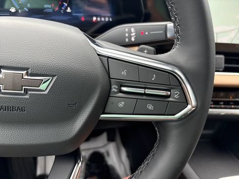 New 2026 Chevrolet Equinox ACTIV AWD/4WD image 12