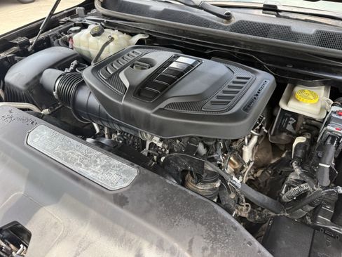 Used 2023 Jeep Wagoneer L Series II AWD/4WD image 34