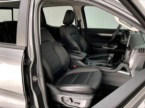 Used 2025 Ford Ranger Lariat w/ Trailer Tow Package image 11