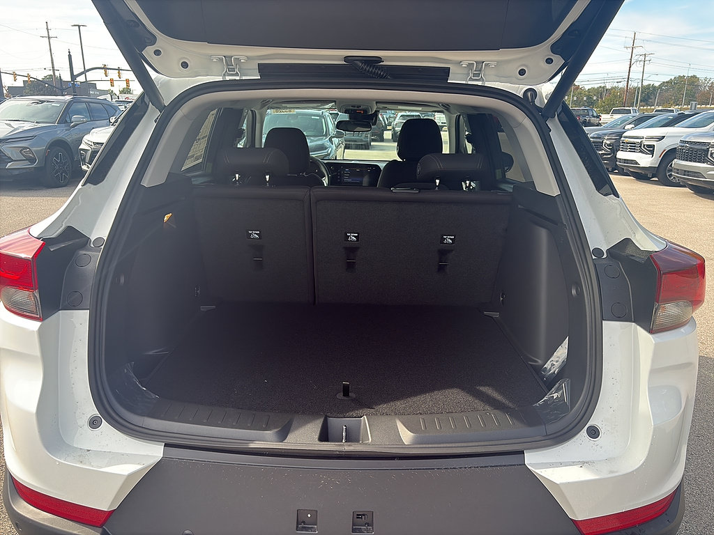 New 2026 Chevrolet TrailBlazer LT w/ Convenience Package FWD image 14
