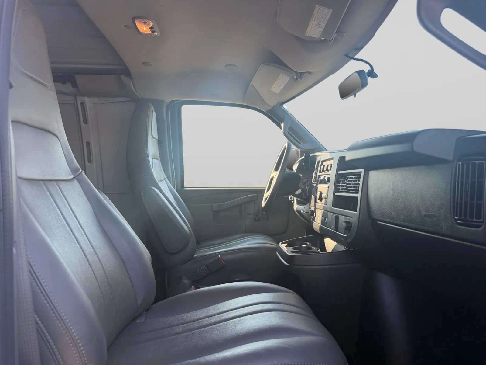 Used 2025 Chevrolet Express 2500 w/ Driver Convenience Package RWD image 33