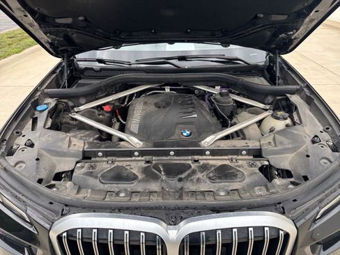 Used 2023 BMW X7 xDrive40i image 32