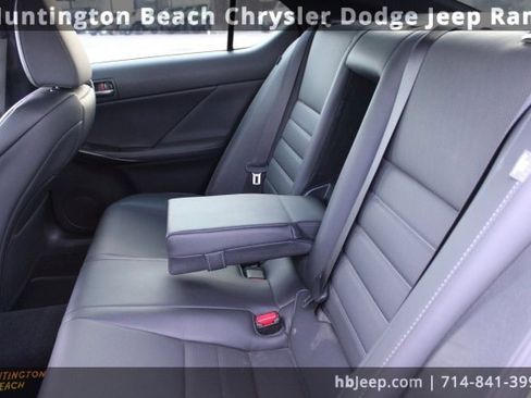 Used 2021 Lexus IS 350 F Sport image 33