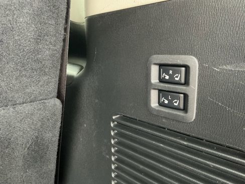 Used 2019 INFINITI QX80 Luxe image 35