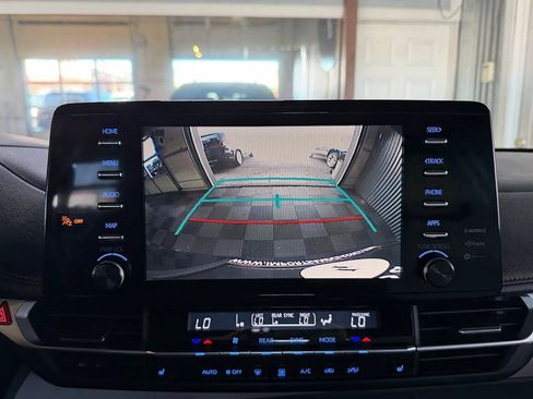 Used 2024 Toyota Sienna XSE AWD/4WD image 25