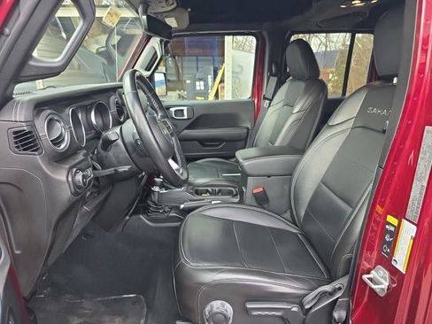Used 2022 Jeep Wrangler Unlimited Sahara image 12