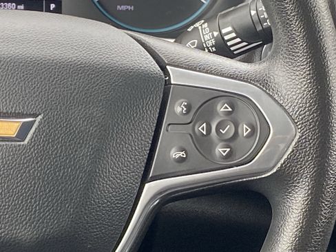 Used 2020 Chevrolet Traverse LS image 19