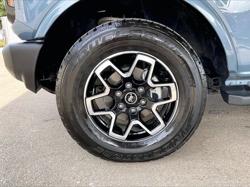 Used 2023 Ford Bronco Outer Banks AWD/4WD image 25