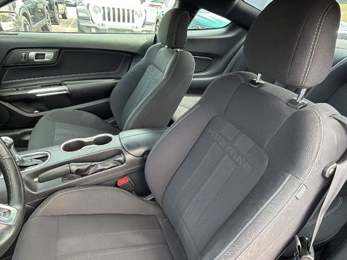 Used 2020 Ford Mustang GT RWD image 17