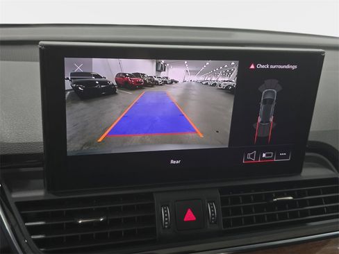 Used 2023 Audi Q5 2.0T Premium w/ Convenience Package image 22