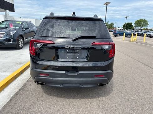 Used 2023 GMC Acadia SLT w/ Elevation Edition AWD/4WD image 9
