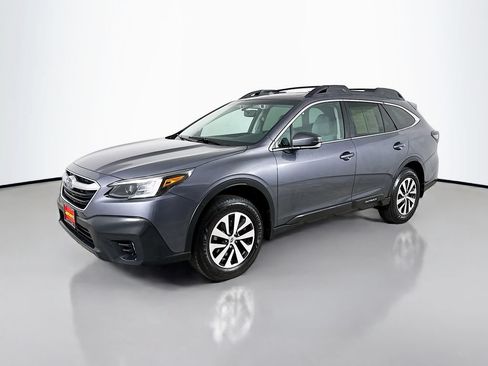 Used 2020 Subaru Outback Premium AWD/4WD image 3
