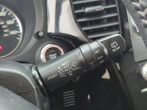 Used 2020 Mitsubishi Outlander SE FWD image 15