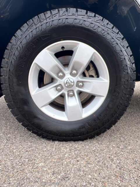 Used 2023 RAM 1500 Classic SLT w/ Electronics Group AWD/4WD image 33
