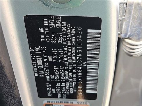 Used 2022 Kia Sorento LX image 11