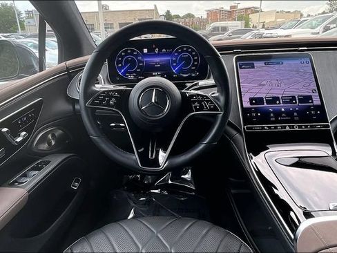 Used 2023 Mercedes-Benz EQS 450+ 4MATIC Sedan image 4