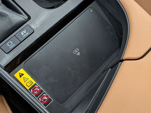 Certified 2024 Lexus ES 300h Ultra Luxury w/ Accessory Package (Z2) image 29