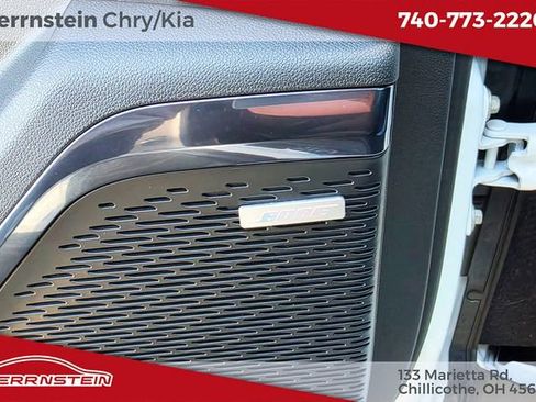 Used 2026 GMC Acadia AT4 w/ LPO, Floor Liner Package AWD/4WD image 14