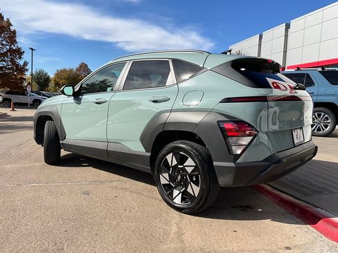 Used 2025 Hyundai Kona SEL image 8