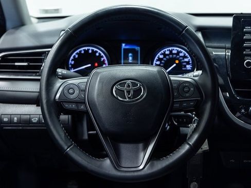 Used 2023 Toyota Camry SE image 13