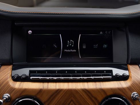 Used 2021 Rolls-Royce Cullinan image 33