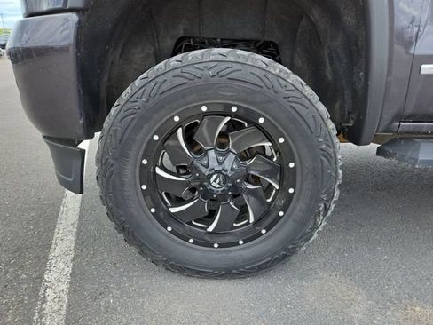 Used 2016 GMC Sierra 2500 Denali w/ Duramax Plus Package AWD/4WD image 7