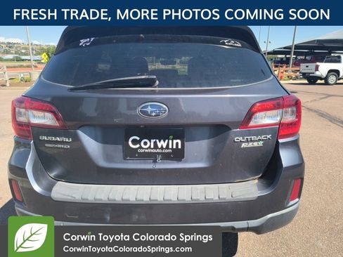 Used 2017 Subaru Outback 2.5i Premium AWD/4WD image 5