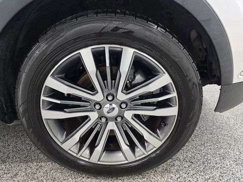 Used 2016 Ford Explorer Platinum AWD/4WD image 33