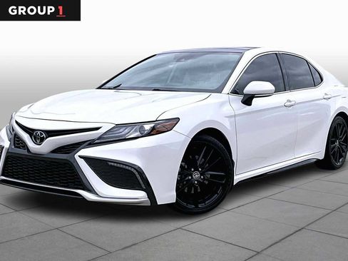 Used 2023 Toyota Camry XSE image 1