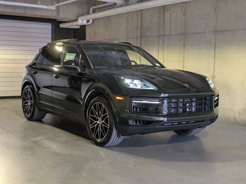 New 2026 Porsche Cayenne image 11