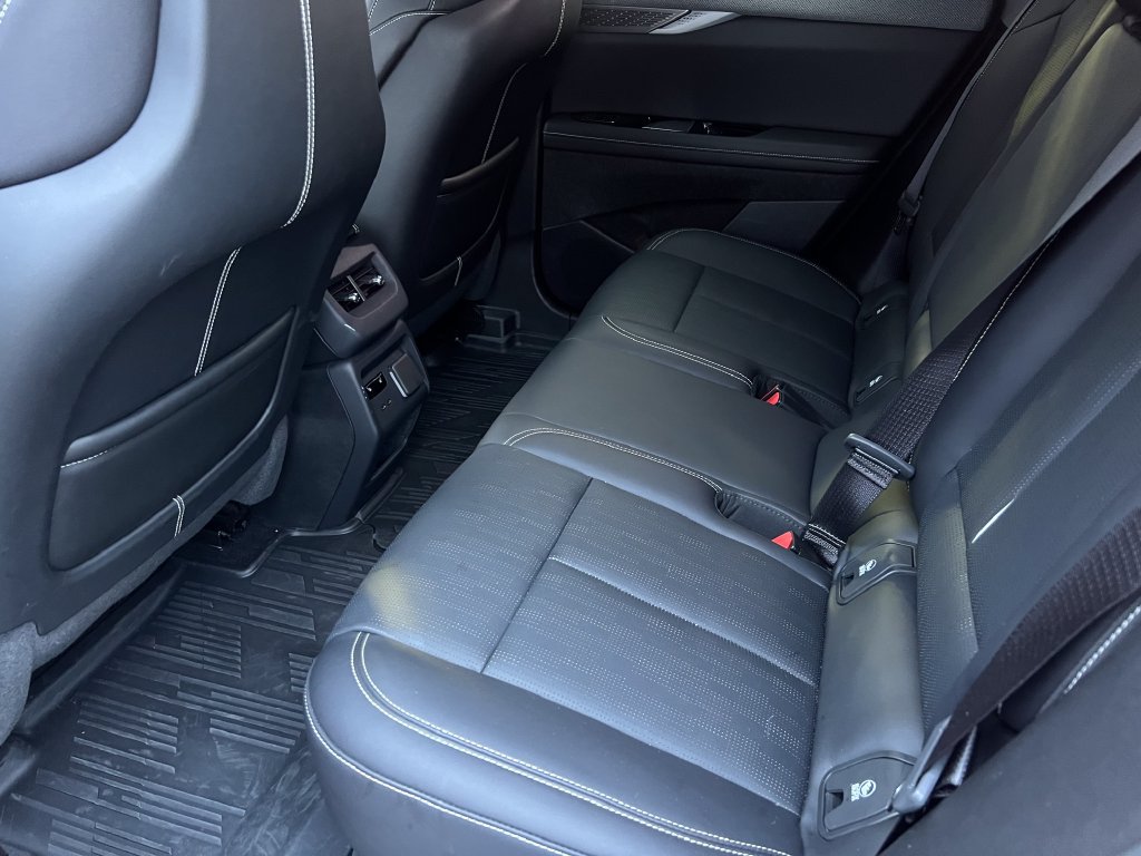 Used 2025 Cadillac Optiq Sport 2 w/ LPO, Floor Liner Package AWD/4WD image 13