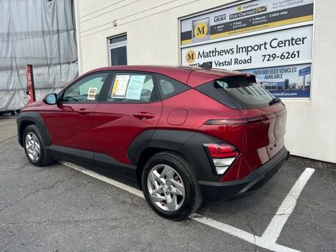 Used 2024 Hyundai Kona SE FWD image 3
