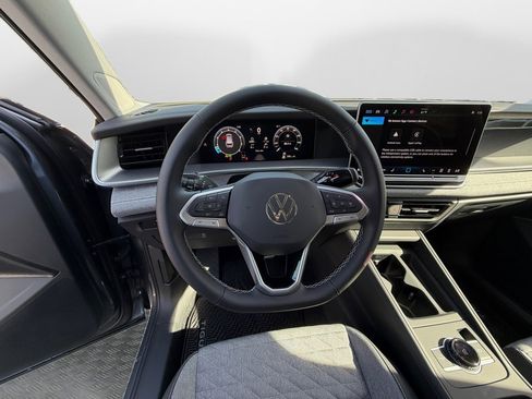 New 2026 Volkswagen Tiguan S AWD/4WD image 10