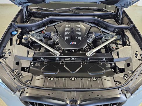 Used 2024 BMW X5 M60i image 9