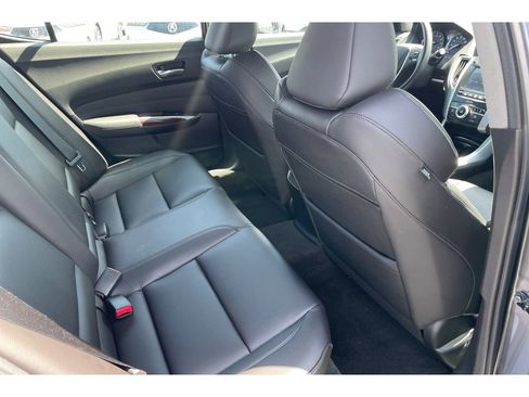 Certified 2017 Acura TLX FWD image 16