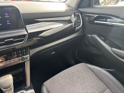 Used 2025 Kia Seltos S image 36