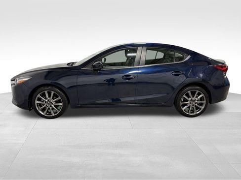 Used 2018 MAZDA MAZDA3 Touring image 5