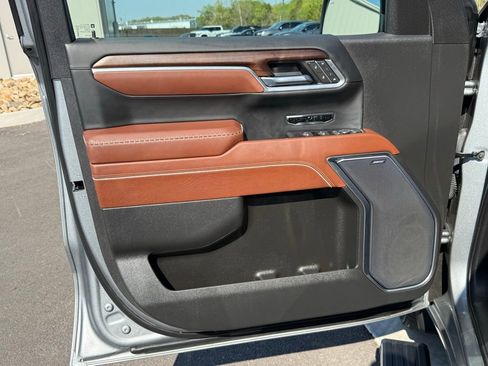 Used 2025 GMC Sierra 1500 Denali Ultimate AWD/4WD image 18