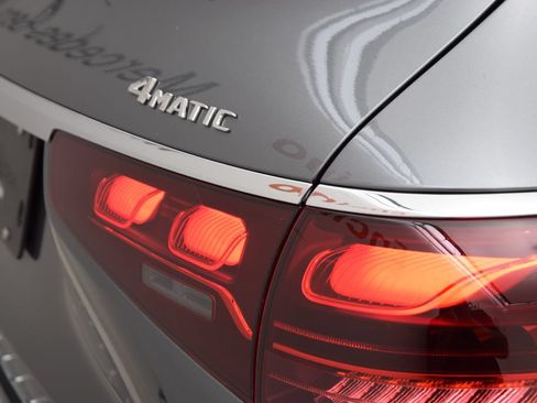New 2026 Mercedes-Benz GLS 450 4MATIC image 14