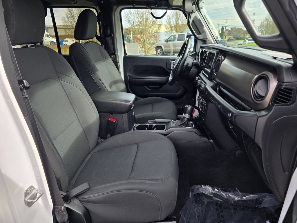 Used 2020 Jeep Wrangler Unlimited Sport AWD/4WD image 19
