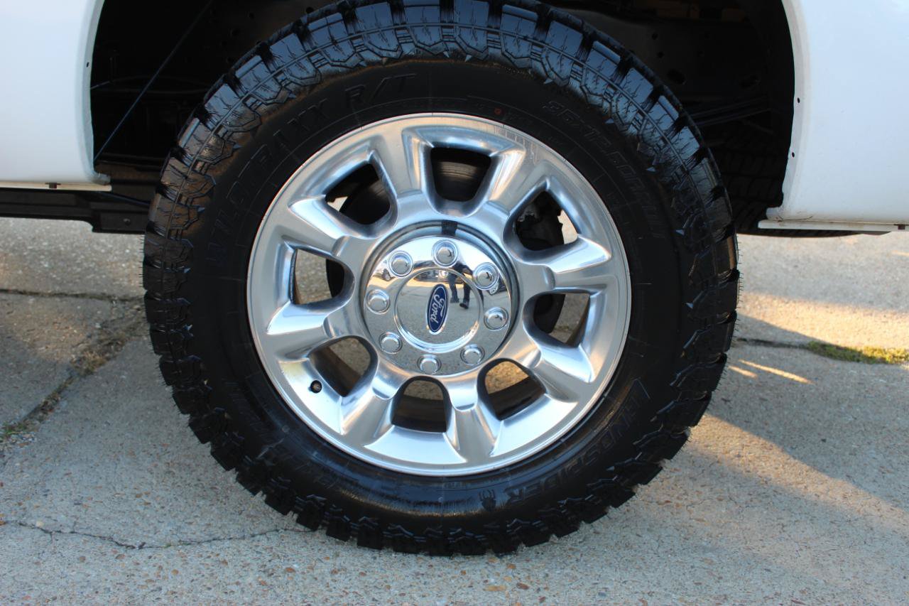 Used 2015 Ford F250 Lariat w/ Lariat Interior Package AWD/4WD image 34
